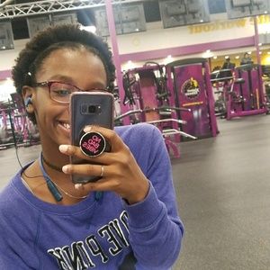 Meet your Posher, Empris